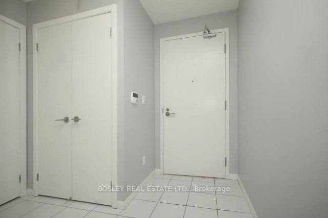 468 - 209 Fort York Boulevard, Toronto, ON — photo 2