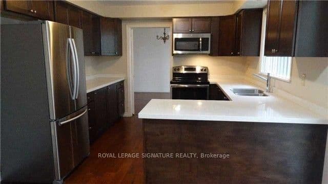 10 Teagarden Court, Toronto, ON — photo 2