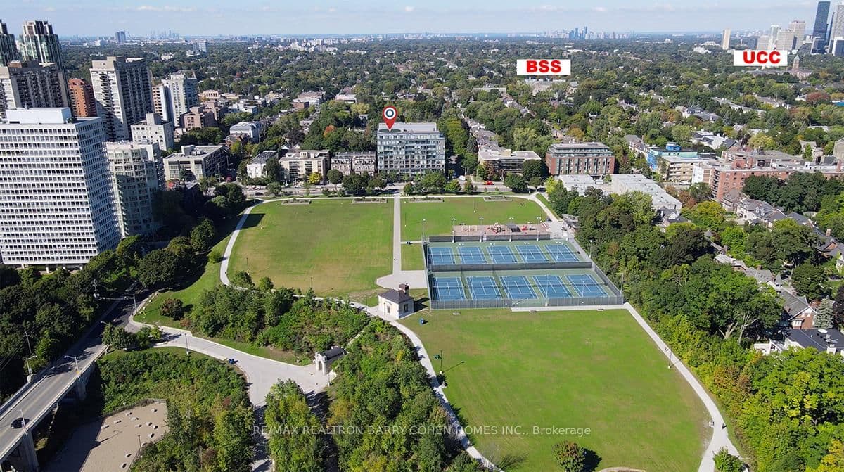 TH107 - 6 Parkwood Avenue, Toronto, ON — photo 3