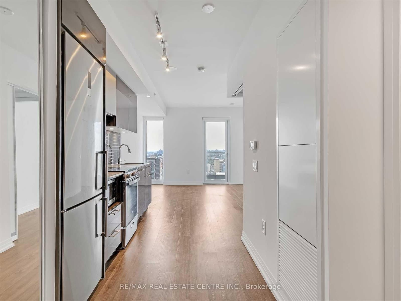 4709 - 251 Jarvis Street, Toronto, ON — photo 2