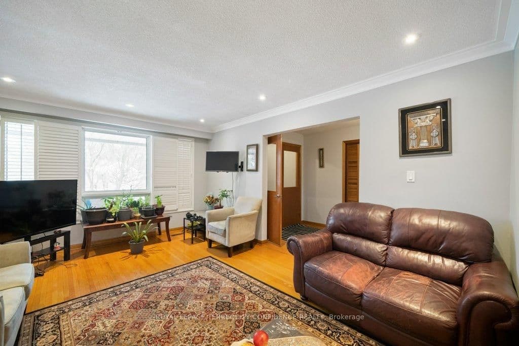 473 Hounslow Avenue, Toronto, ON — photo 3