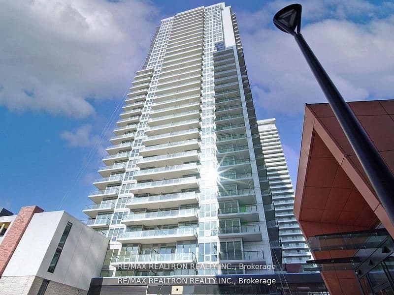 Th515 - 95 McMahon Drive, Toronto, ON — photo 2