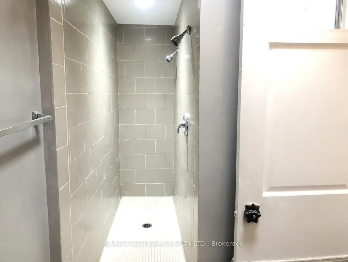 222 Broadway Avenue, Toronto, ON — photo 3