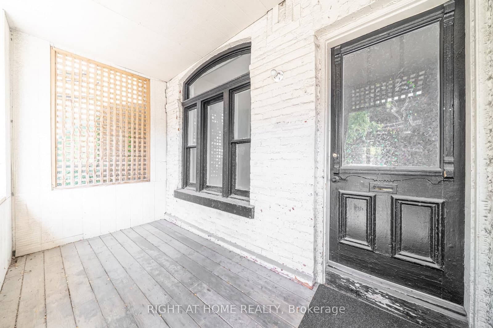 1059 Bathurst Street, Toronto, ON — photo 2
