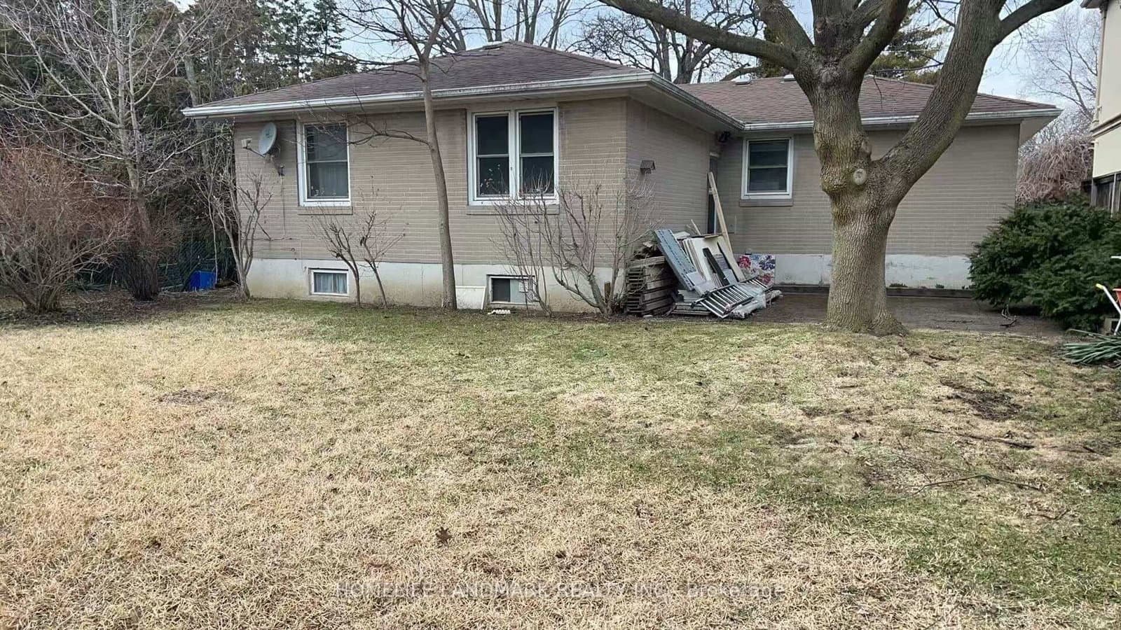 5 Park Glen Drive, Toronto, ON — photo 2