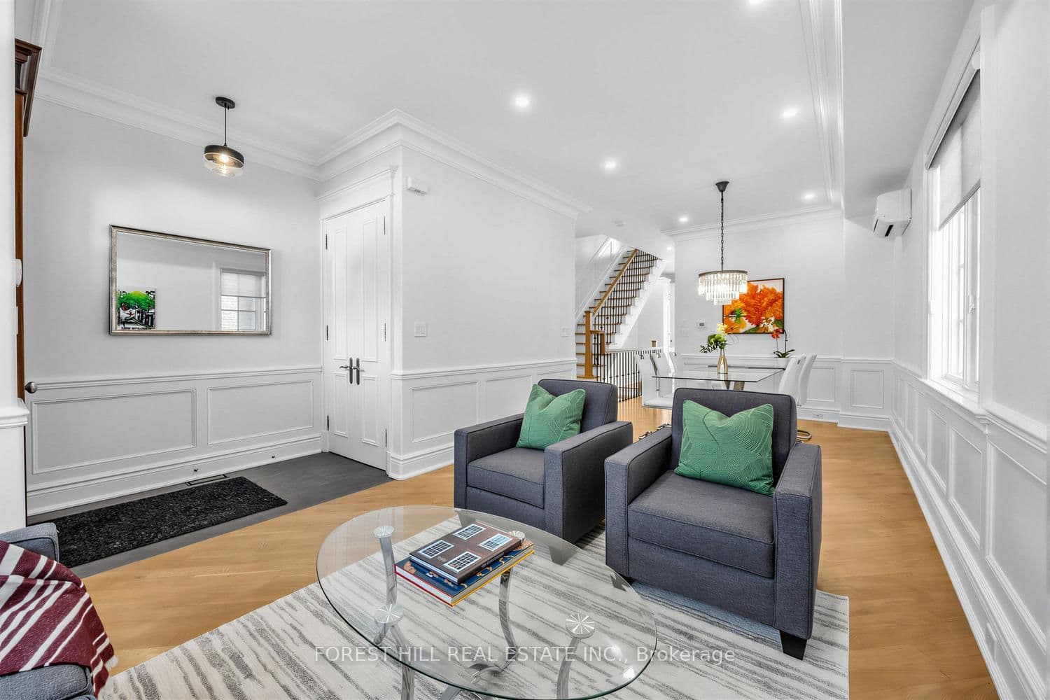 55 Lonsdale Road, Toronto, ON — photo 3