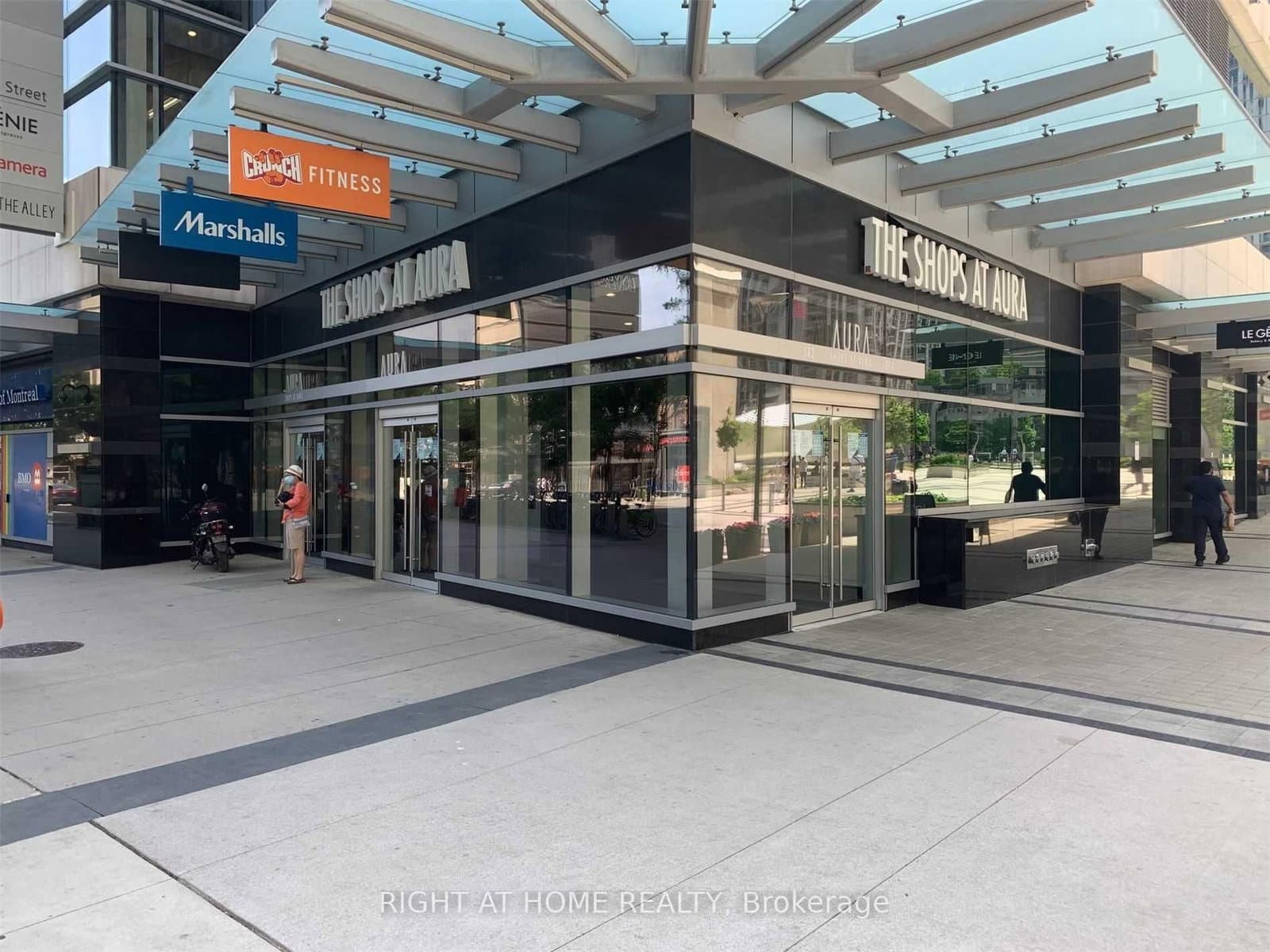 3 - 384 Yonge Street, Toronto, ON