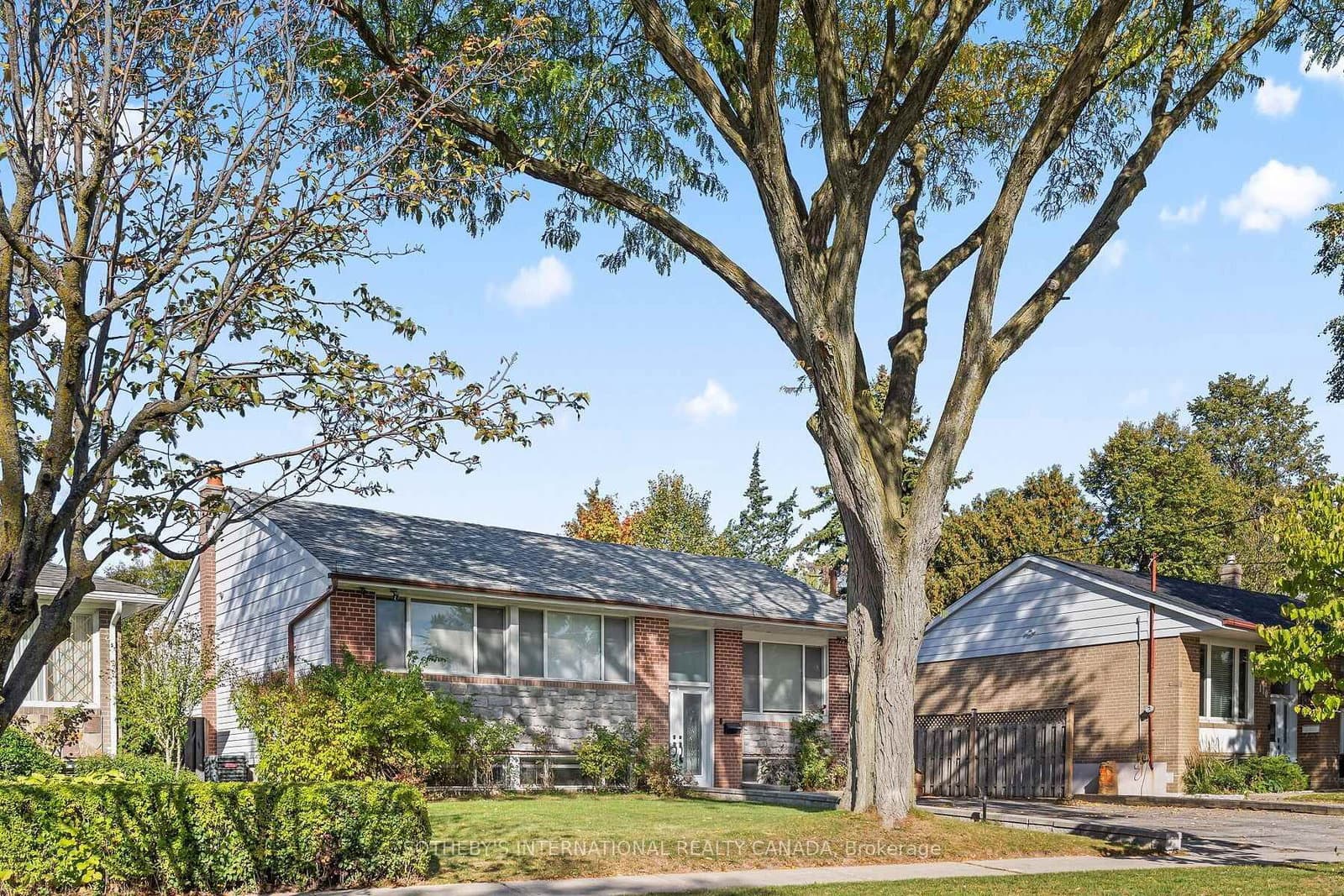 108 Lynedock Crescent, Toronto, ON