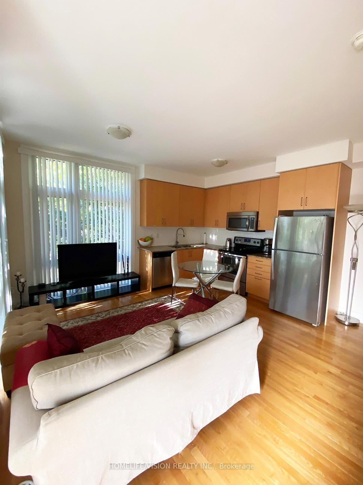 70 - 23 Eldora Avenue, Toronto, ON — photo 2