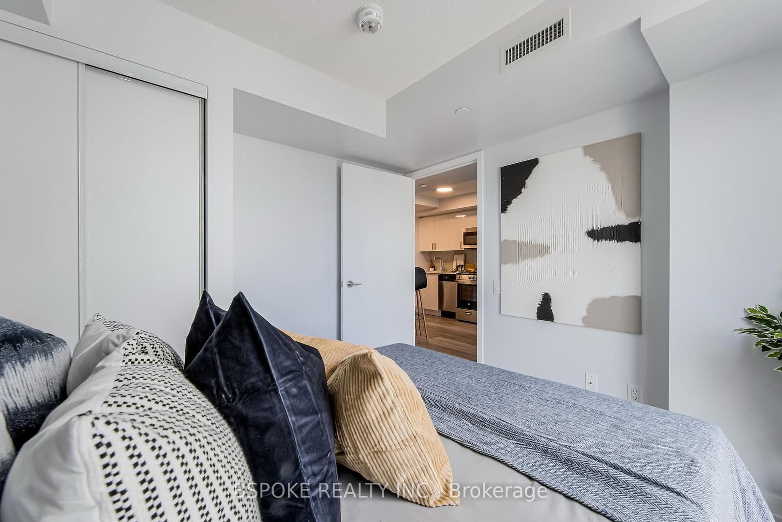 1102 - 38 Monte kwinter Court, Toronto, ON — photo 3