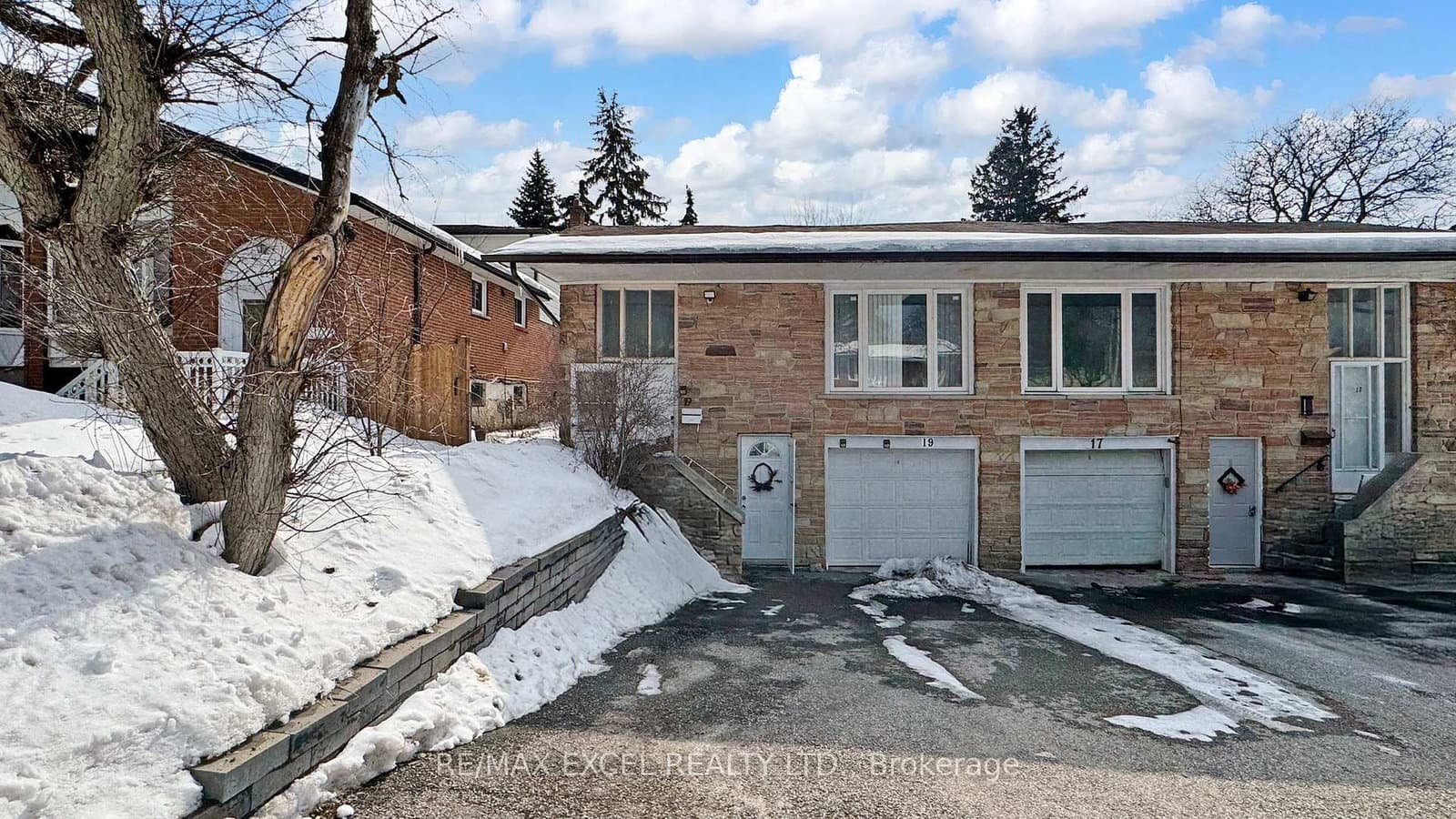 19 Clancy Drive, Toronto, ON