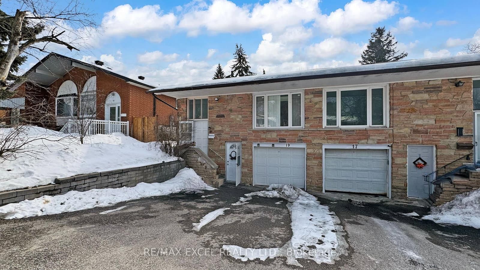 19 Clancy Drive, Toronto, ON — photo 3