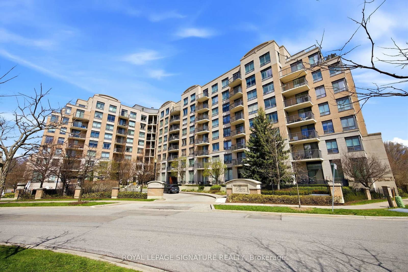 416 - 16 Dallimore Circle, Toronto, ON — photo 2