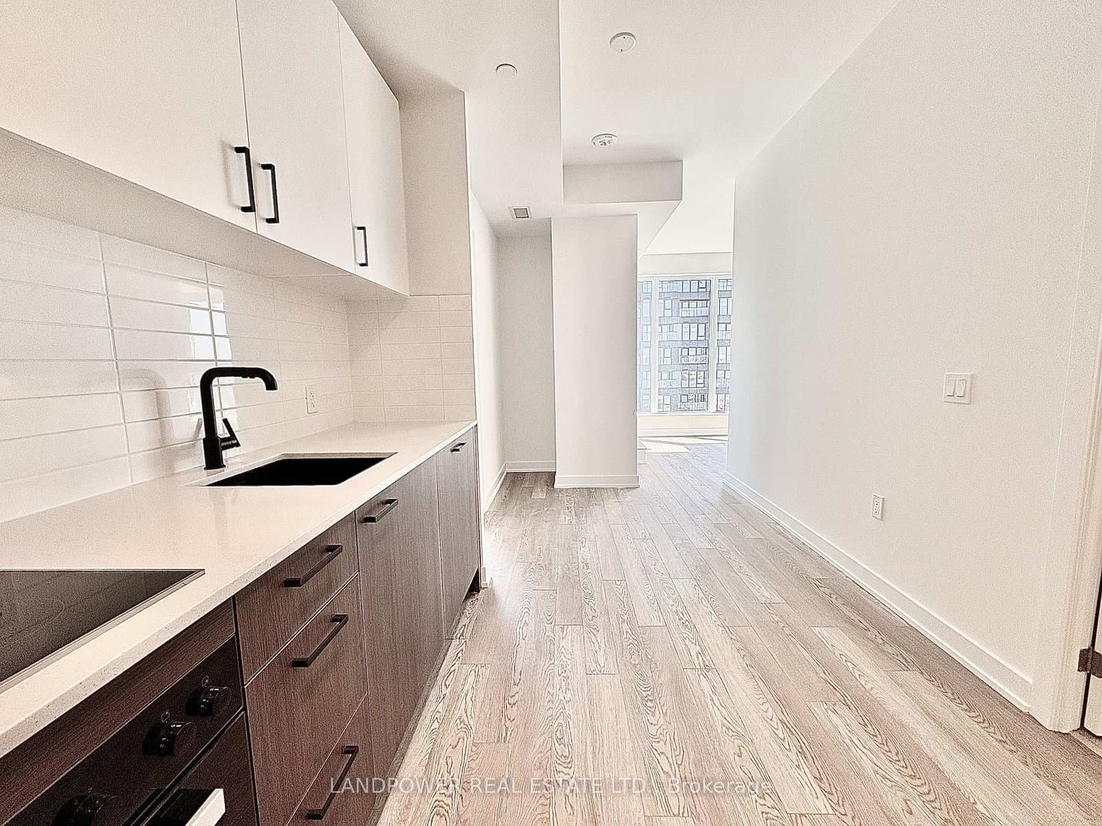 1802 - 5 Quarrington Lane, Toronto, ON — photo 2