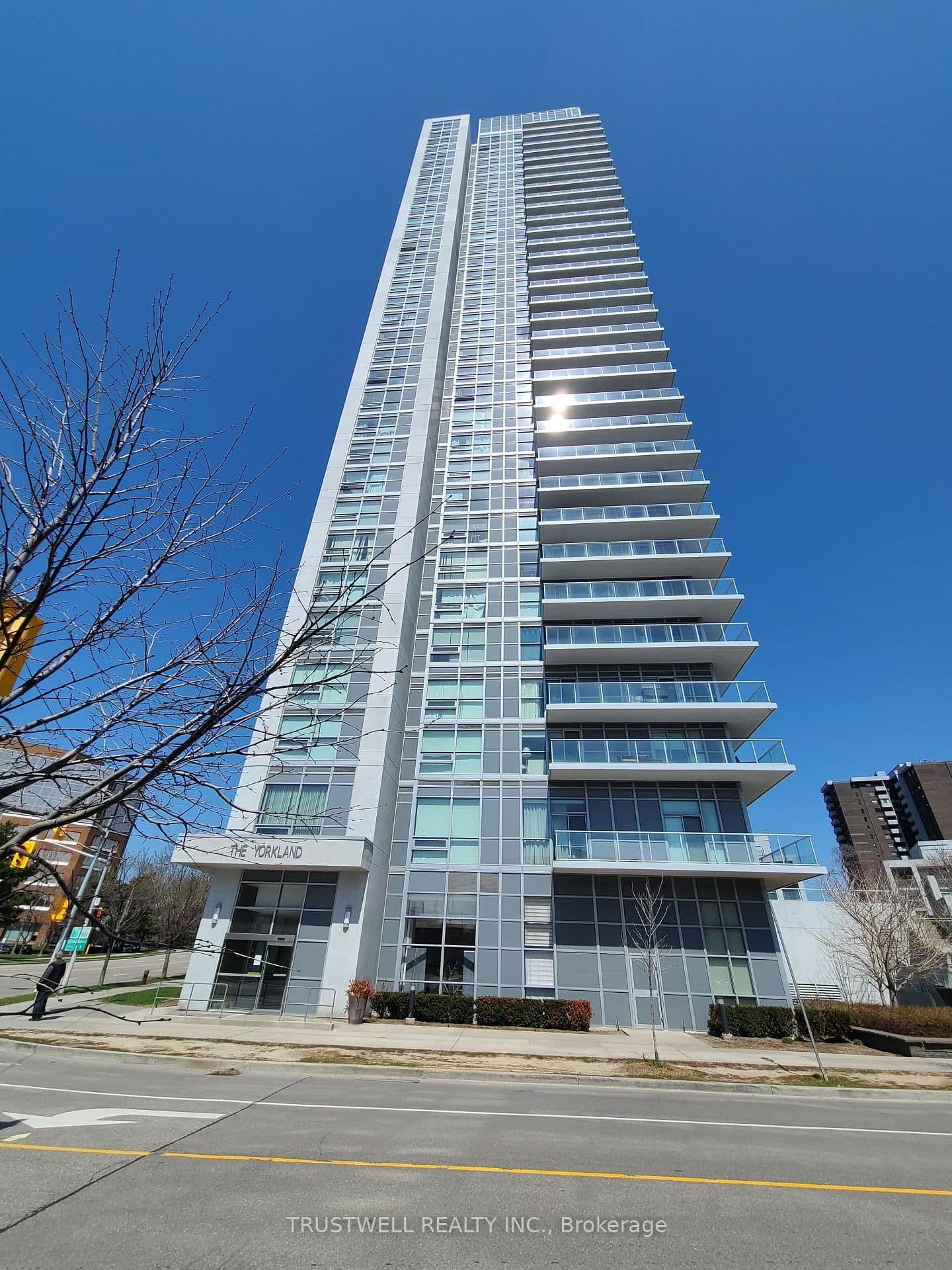 1209 - 275 Yorkland Road, Toronto, ON