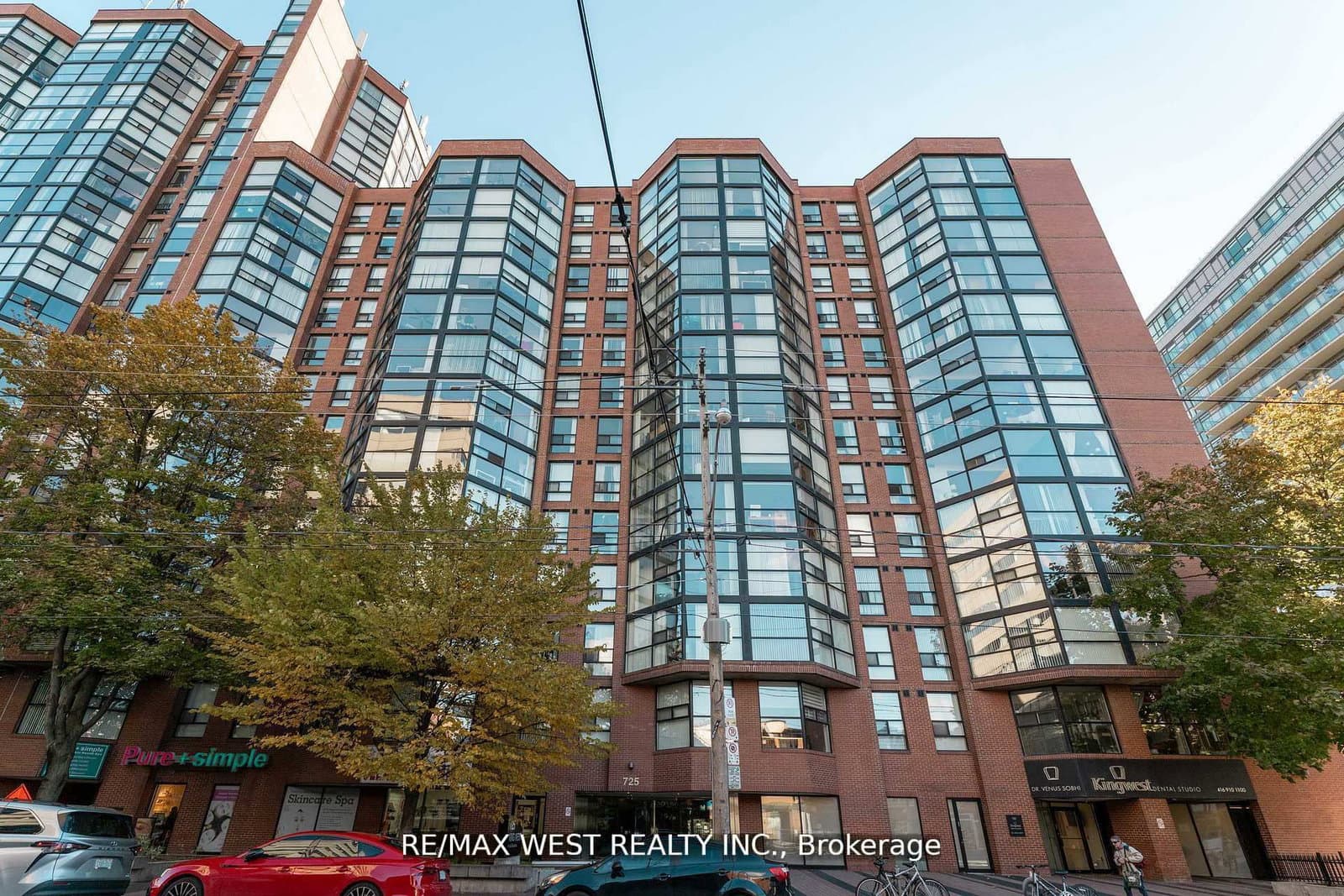 205 - 725 King Street, Toronto, ON — photo 2
