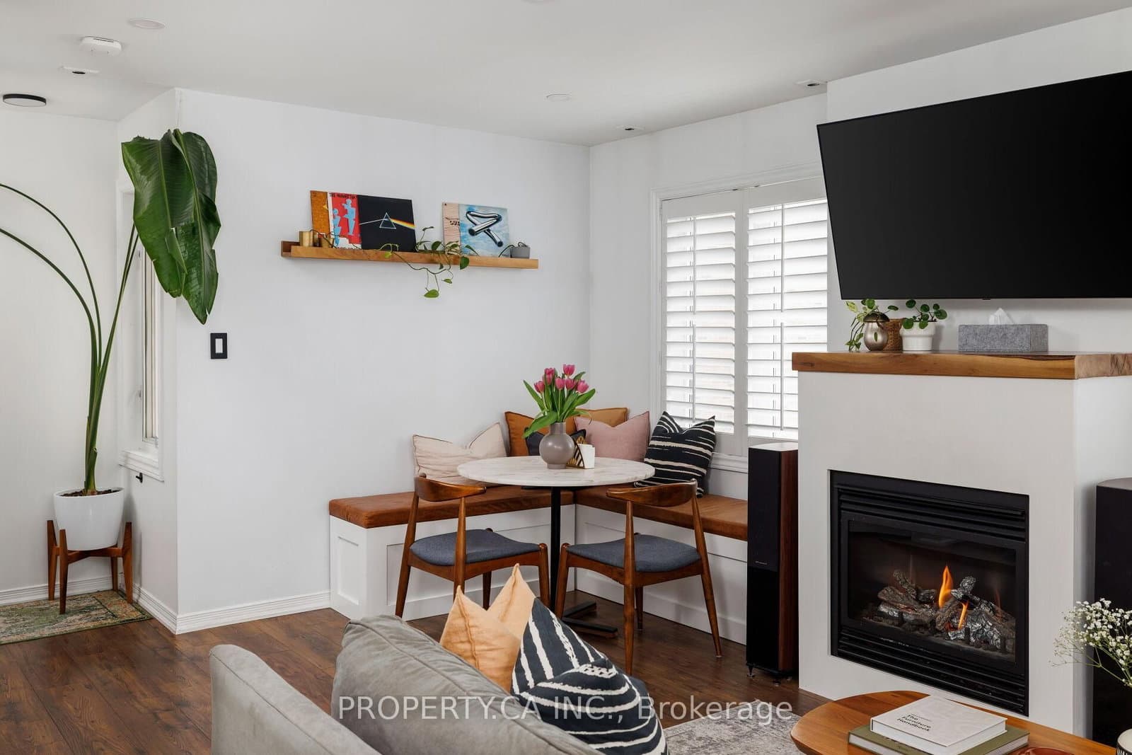 819 - 12 Sudbury Street, Toronto, ON — photo 3