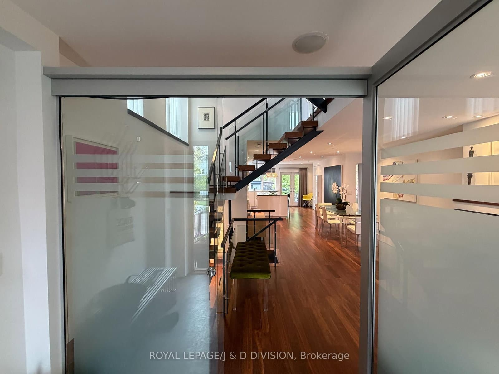 44 Standish Avenue, Toronto, ON — photo 2