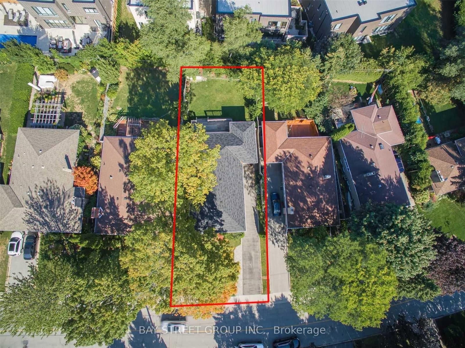 33 Heathview Avenue, Toronto, ON — photo 2