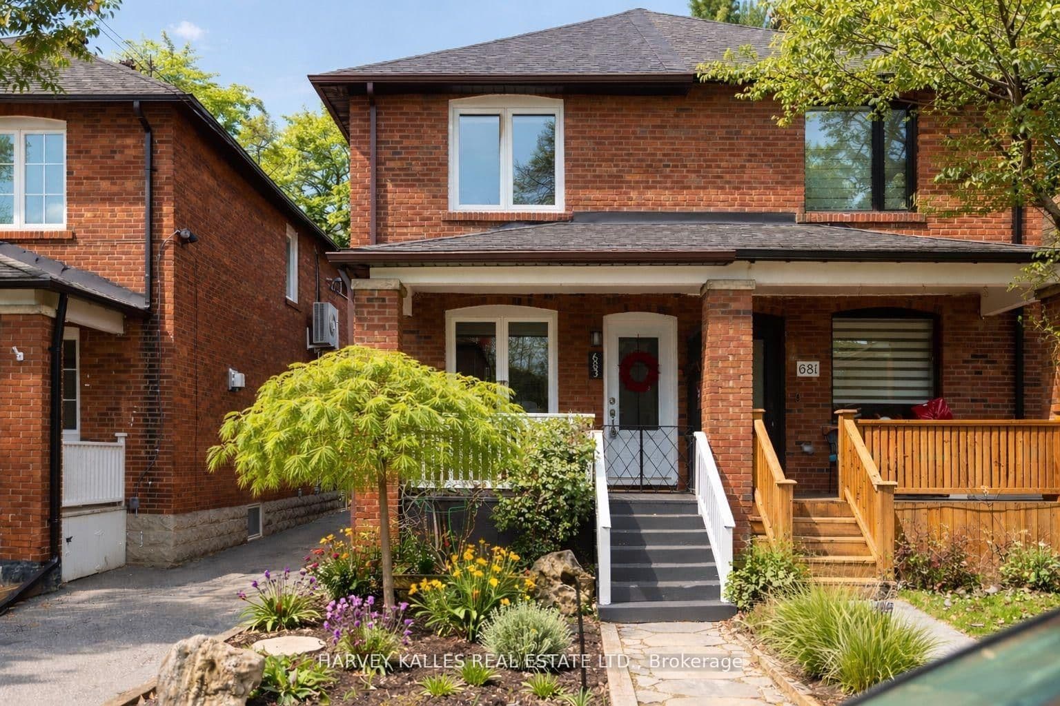 683 Hillsdale Avenue, Toronto, ON
