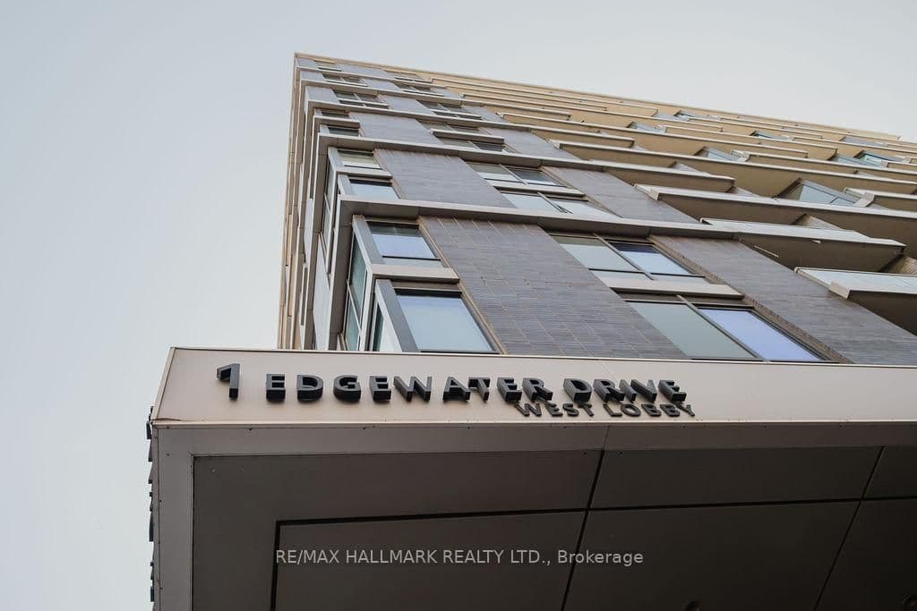 520 - 1 EDGEWATER Drive, Toronto, ON