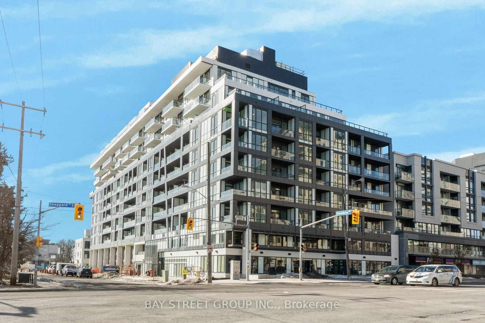 523 - 6 Greenbriar Road, Toronto, ON — photo 3