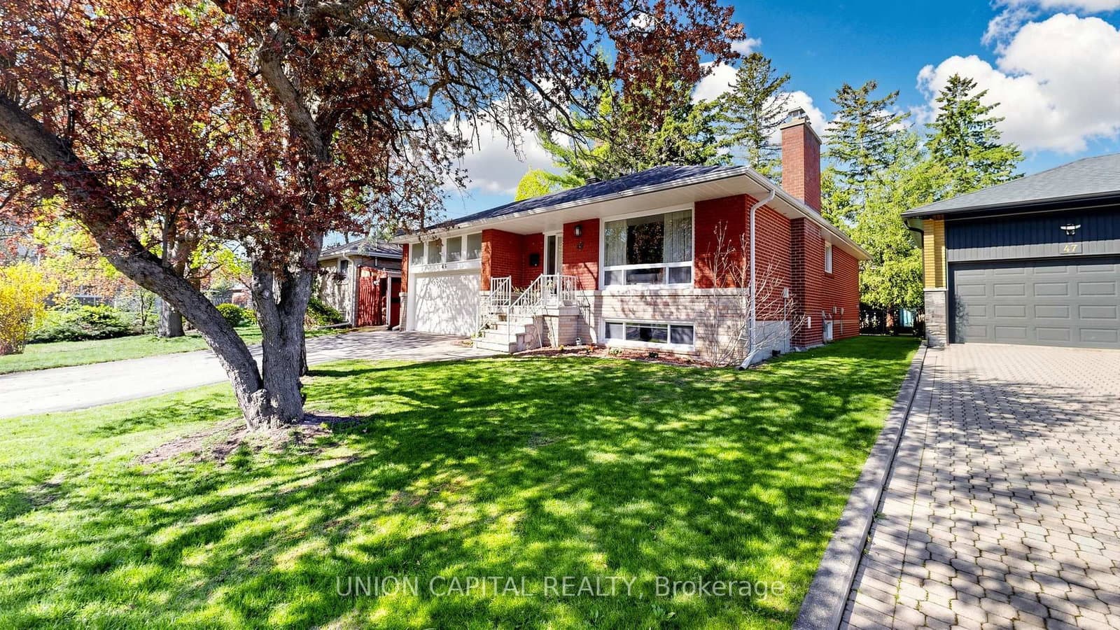 49 Bathford Crescent, Toronto, ON — photo 3