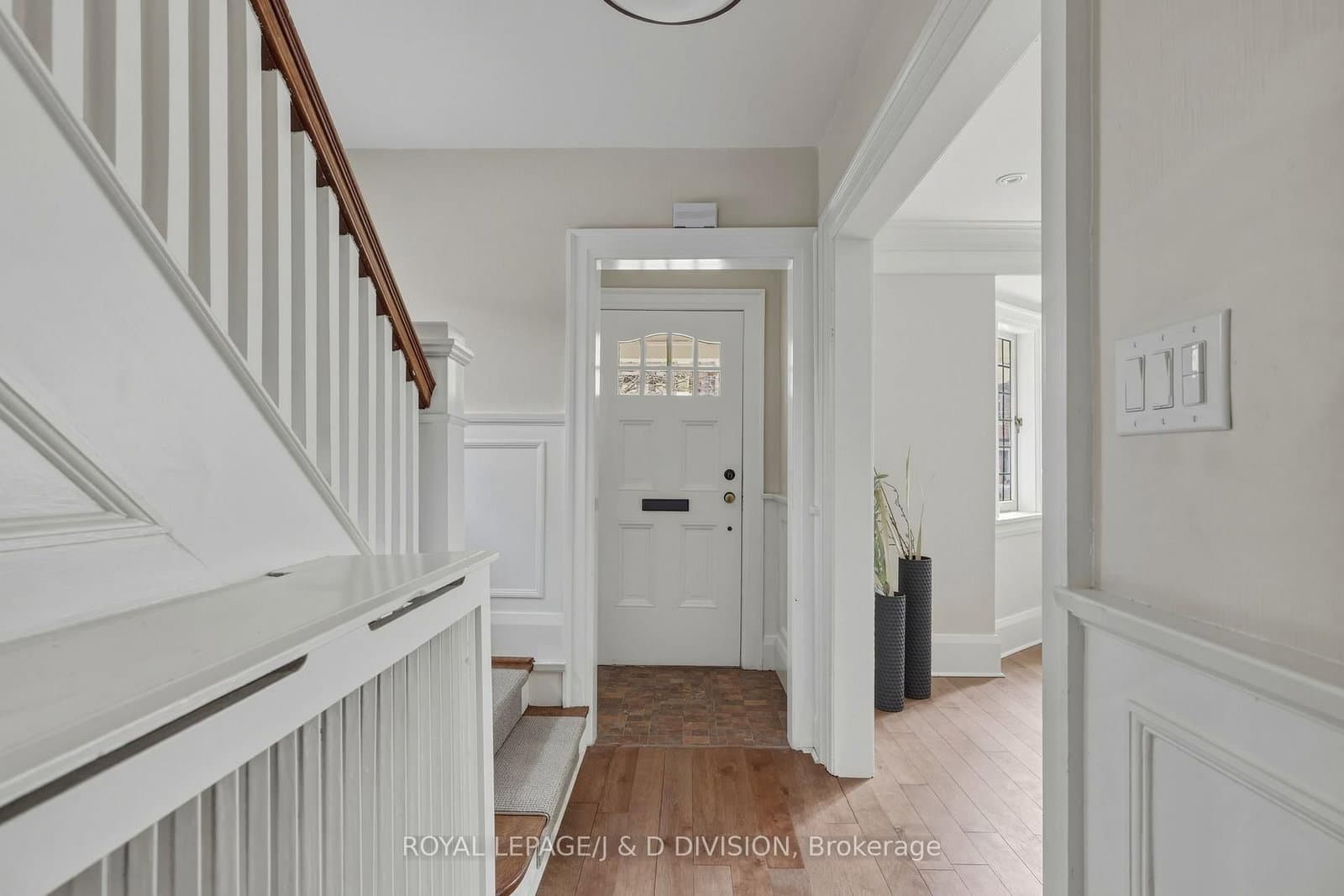102 Ridge Drive, Toronto, ON — photo 2