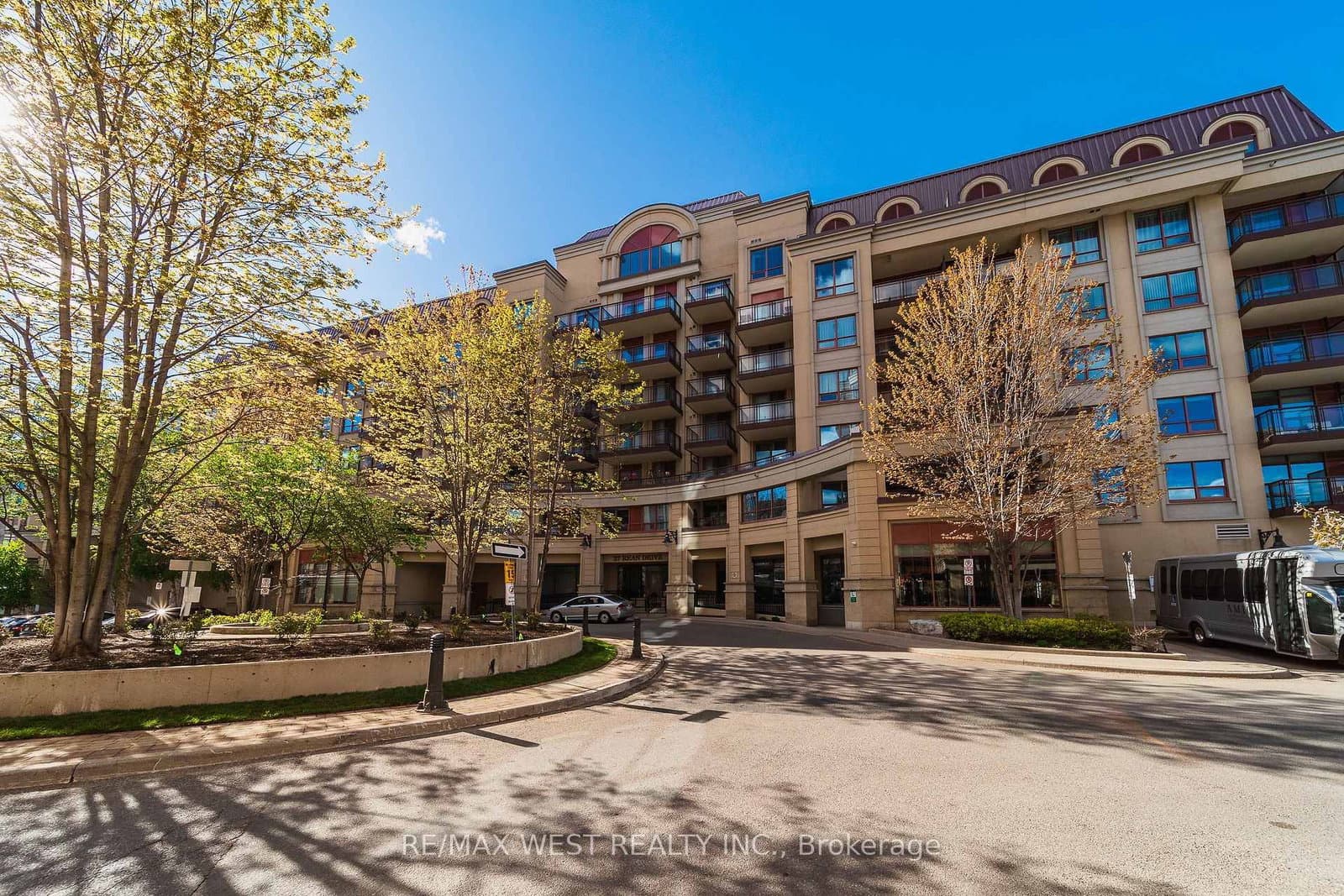 524 - 27 Rean Drive, Toronto, ON