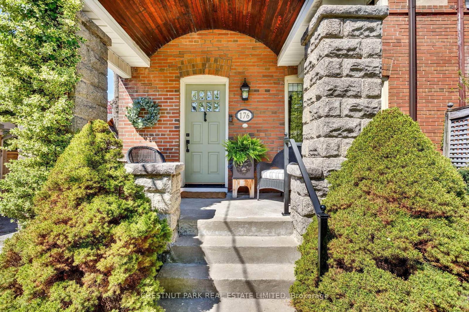 176 Forman Avenue, Toronto, ON — photo 2
