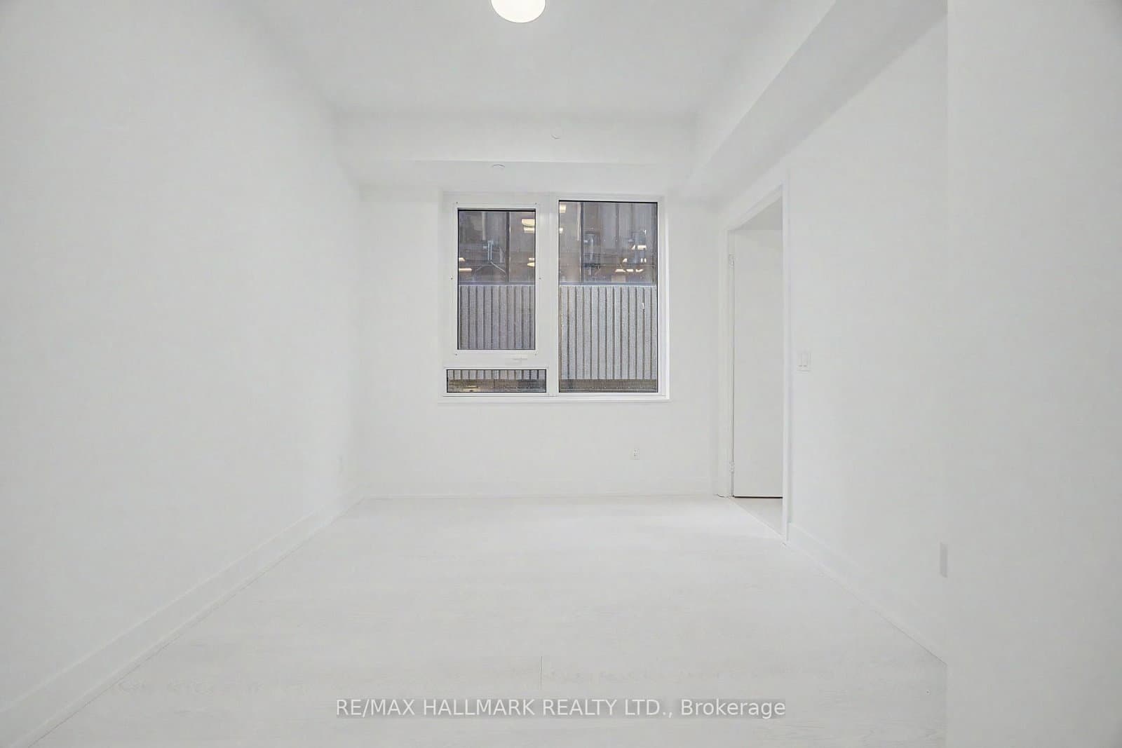 210 - 308 Jarvis Street, Toronto, ON — photo 3