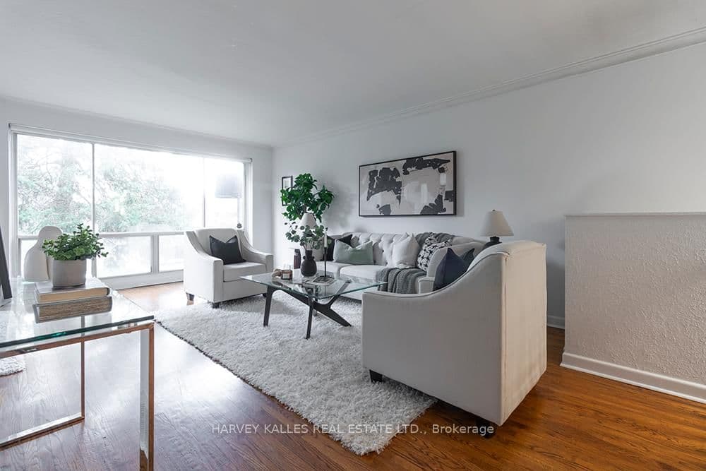 135 Combe Avenue, Toronto, ON — photo 3