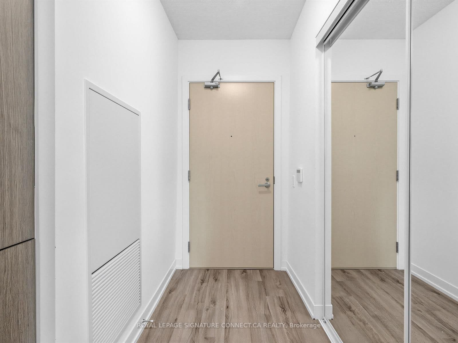 805 - 138 Downes Street, Toronto, ON — photo 3