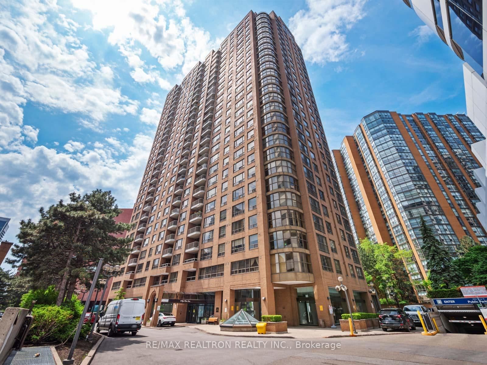 #1709 - 100 Upper Madison Avenue, Toronto, ON — photo 2