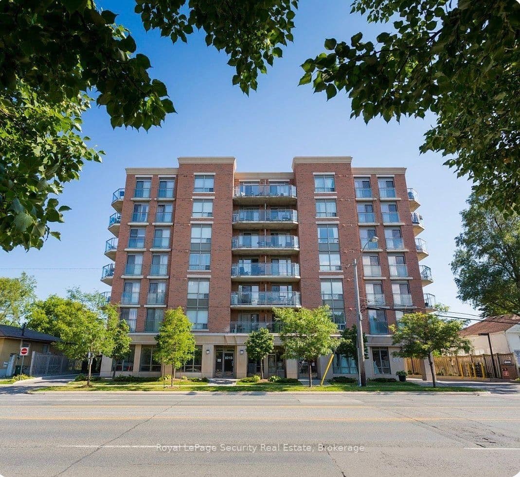 310 - 801 Sheppard Avenue, Toronto, ON