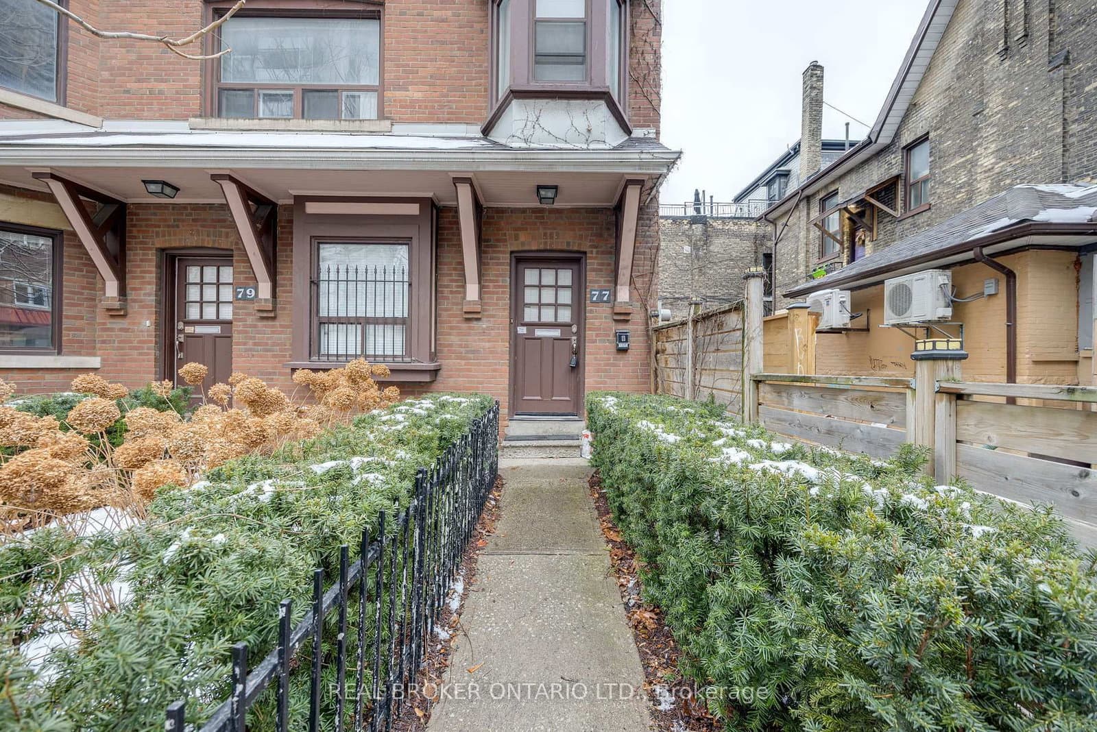Upper - 77 Isabella Street, Toronto, ON — photo 3