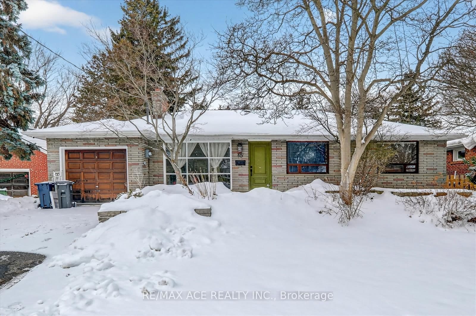 40 Brinloor Boulevard, Toronto, ON