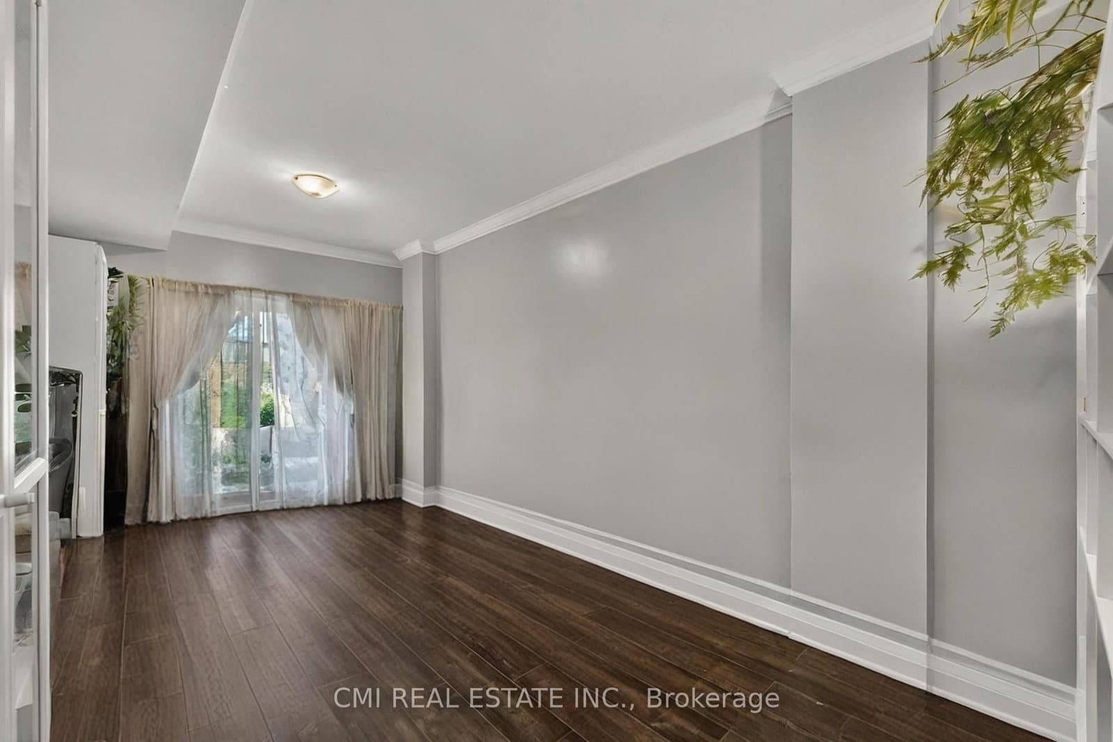 20 Jeavons Avenue, Toronto, ON — photo 3