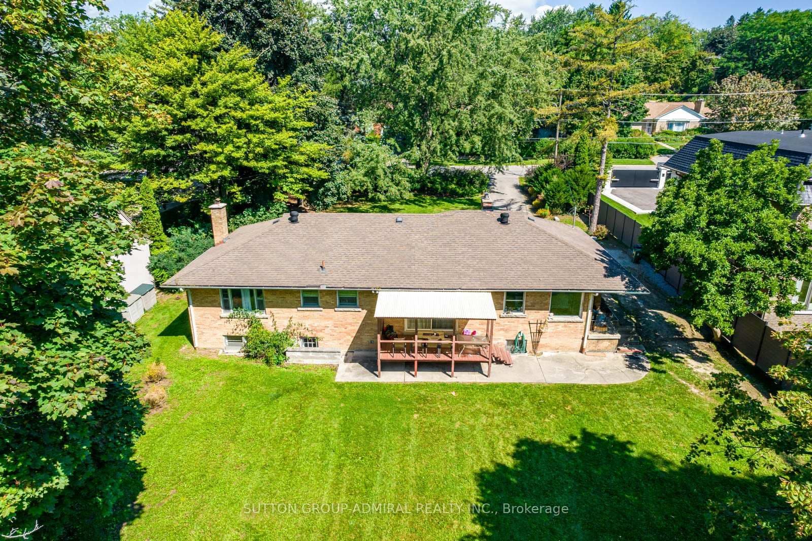 15 Bellehaven Crescent, Toronto, ON — photo 3