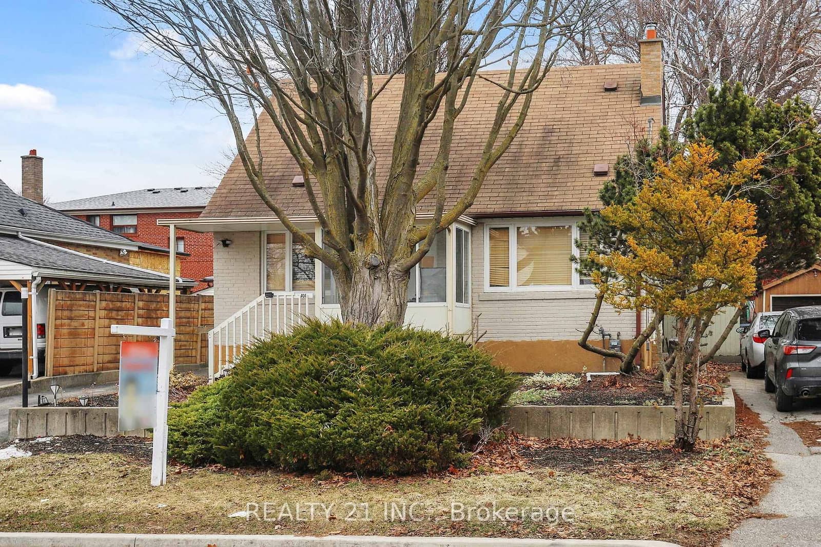 101 Natal Avenue, Toronto, ON — photo 3