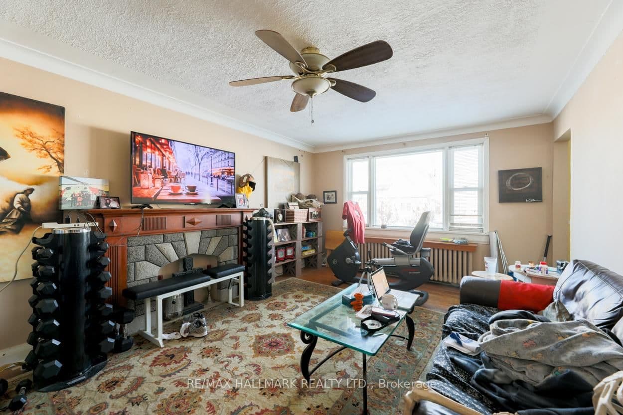 59 Highview Avenue, Toronto, ON — photo 2