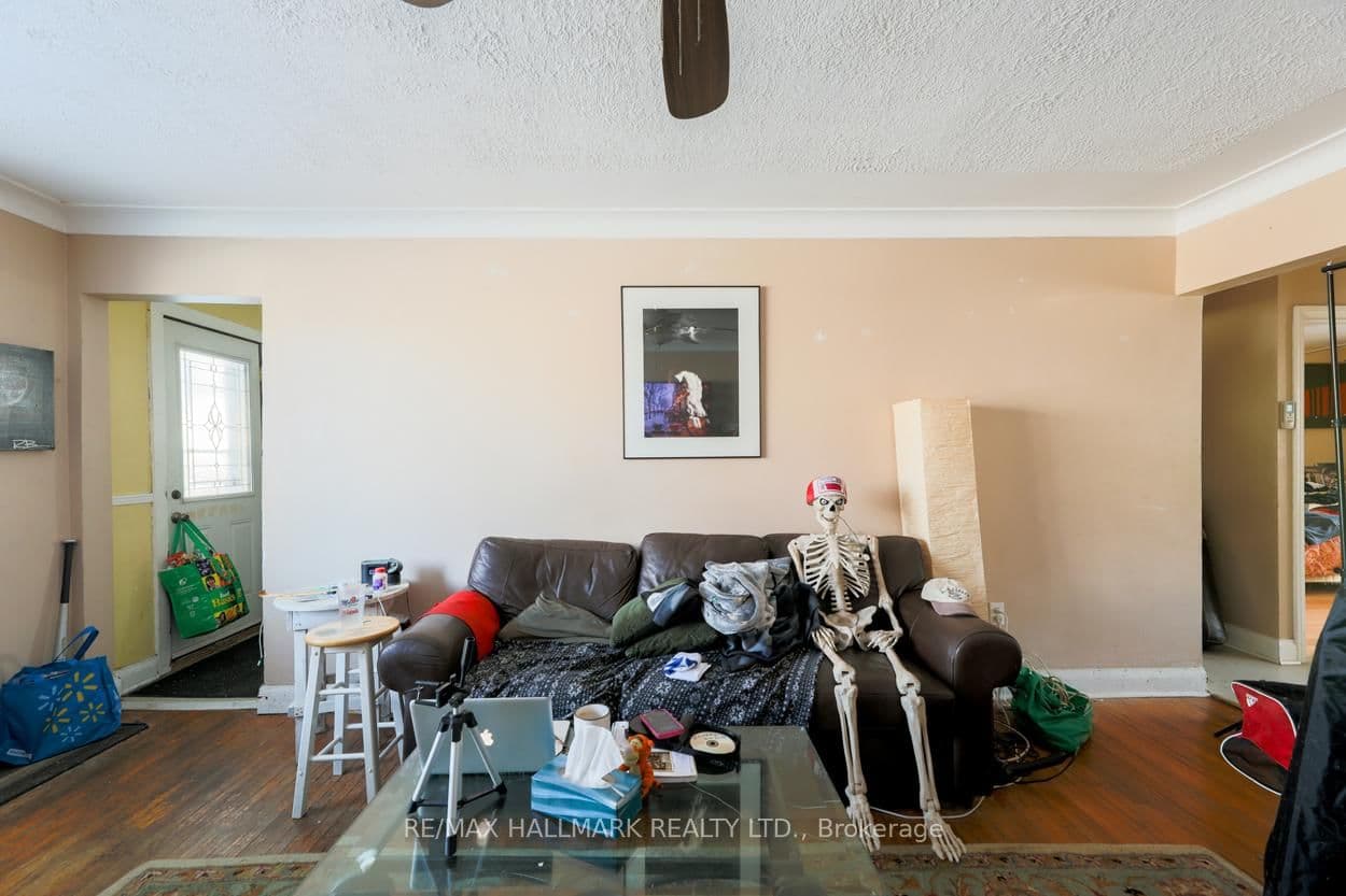 59 Highview Avenue, Toronto, ON — photo 3