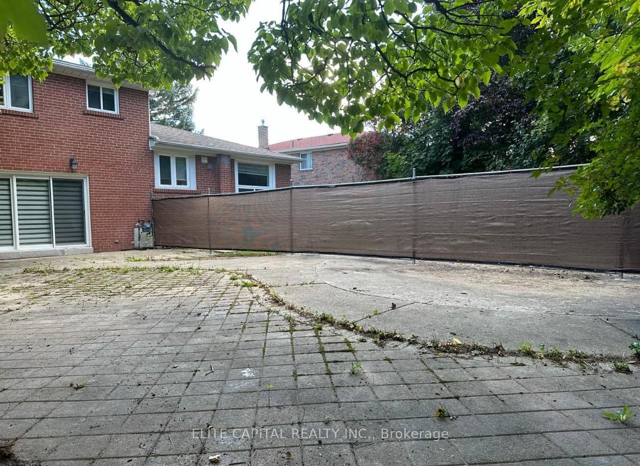 218 Chartland Boulevard, Toronto, ON — photo 3