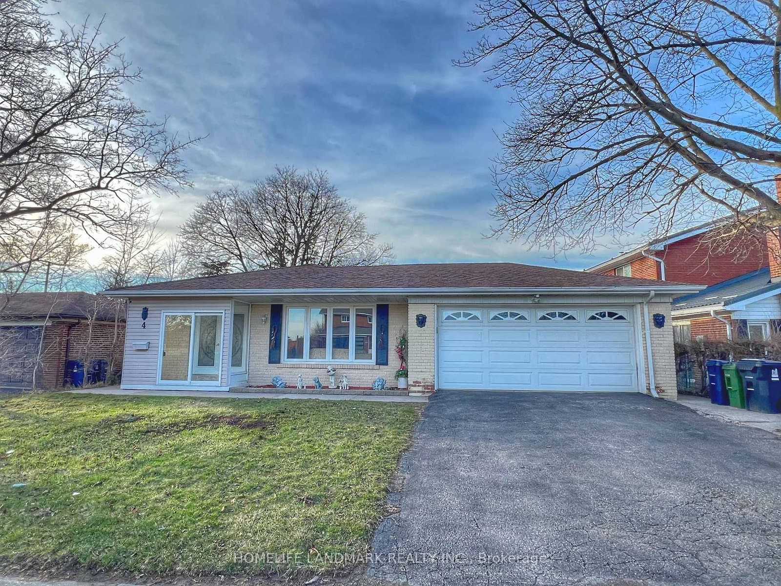 4 Ferncrest Gate, Toronto, ON