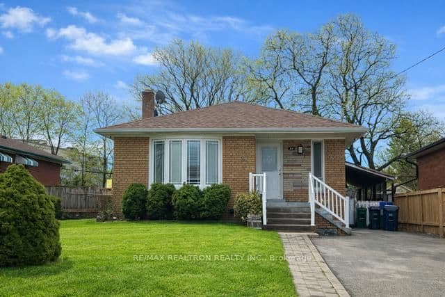 27 Safari Street, Toronto, ON