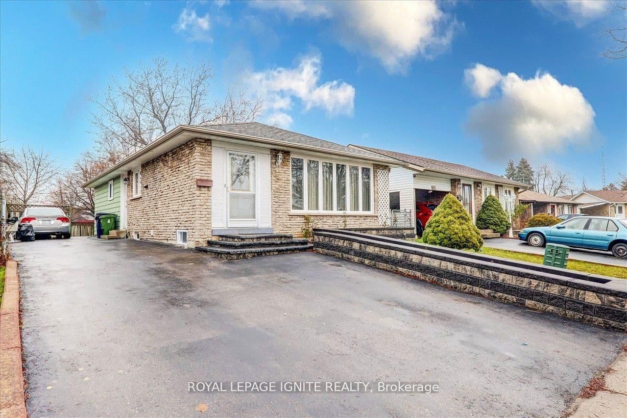 Bsmt - 38 Loradeen Crescent, Toronto, ON — photo 2