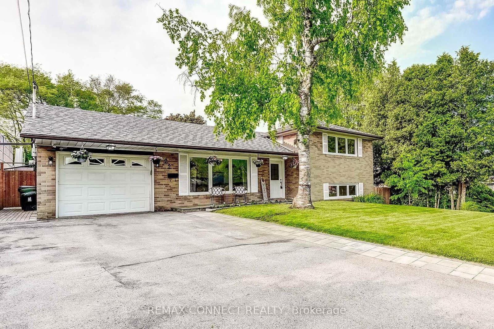 22 Ravine Park Crescent, Toronto, ON — photo 2