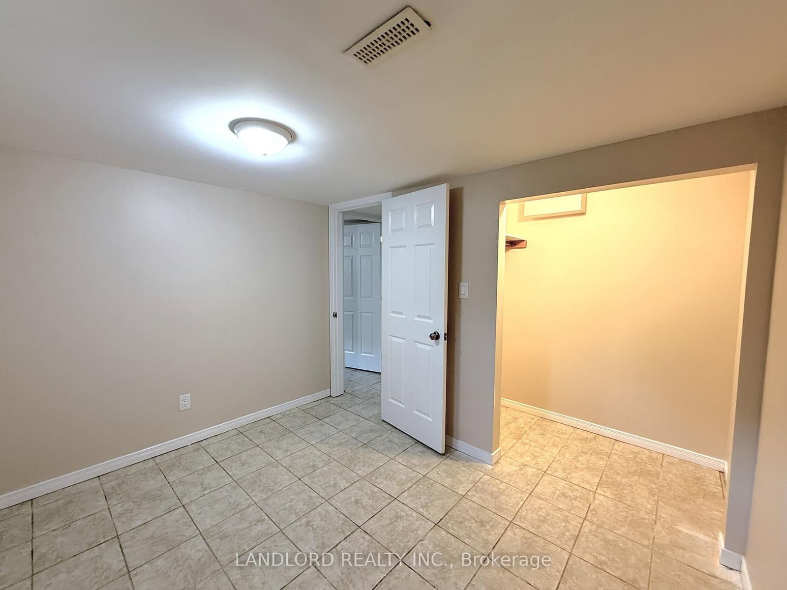 Bsmt - 220 Ellington Drive, Toronto, ON — photo 3