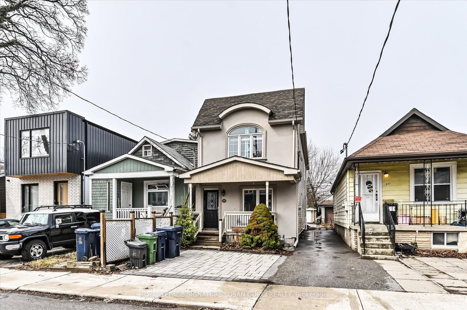 838 Sammon Avenue, Toronto, ON