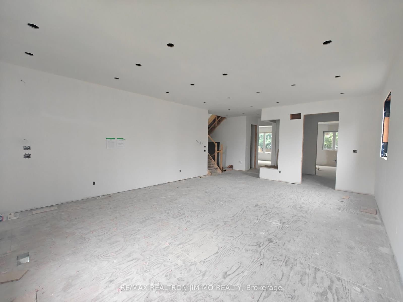6 Cotton Avenue, Toronto, ON — photo 3
